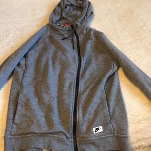 NIKE WOMENS ZIP UP HOODIE